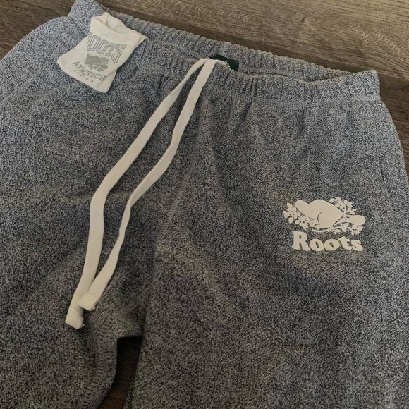 roots tracksuit (hoodie and sweatpants) - Picture 8 of 8